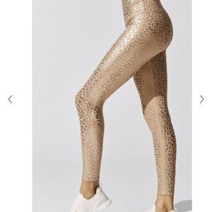 Beyond Yoga iridescent Metallic leopard print leggings